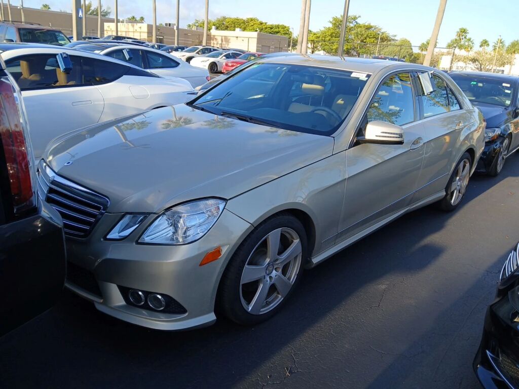2010 Mercedes-Benz E-Class Luxury