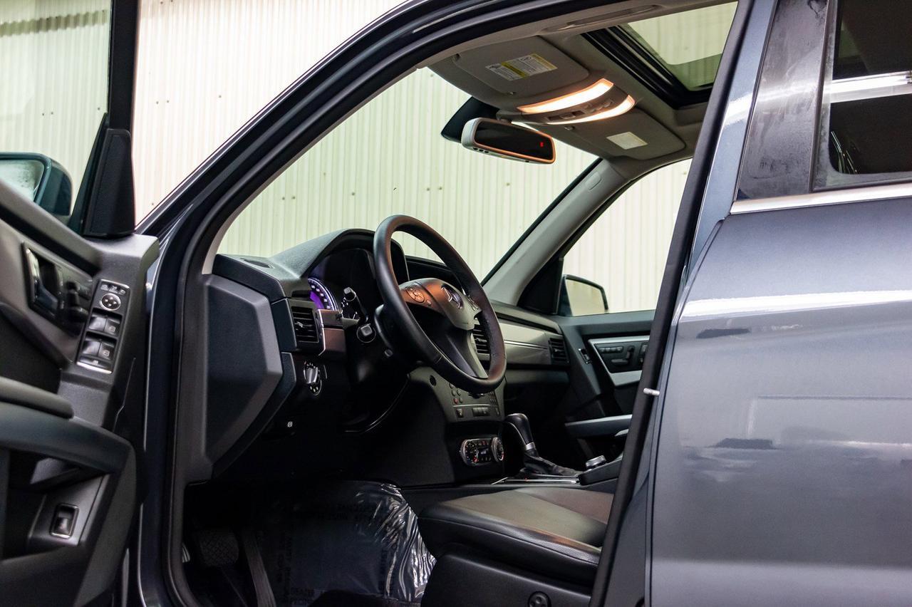 2010 Mercedes-Benz GLK 350 4Matic Leather Roof Red Deer AB