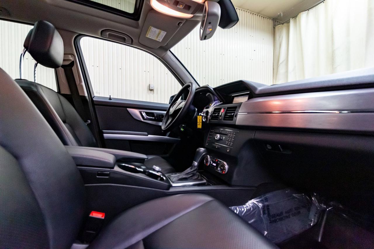 2010 Mercedes-Benz GLK 350 4Matic Leather Roof Red Deer AB