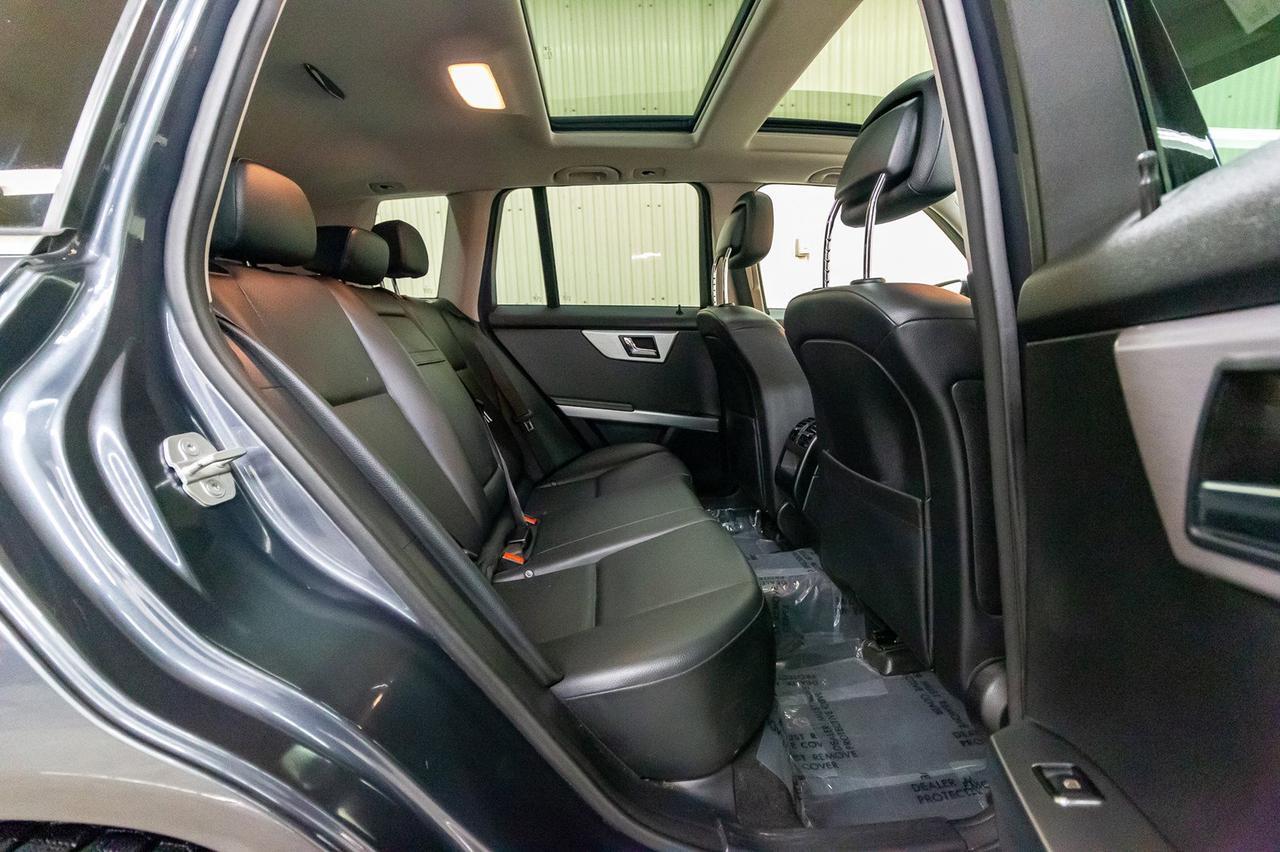 2010 Mercedes-Benz GLK 350 4Matic Leather Roof Red Deer AB