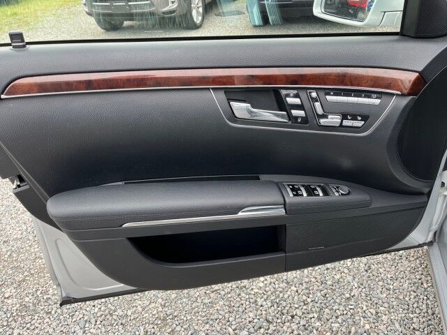 2010 Mercedes Benz S 450 550 4MATIC photo 14