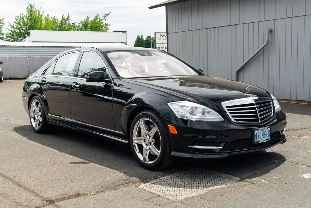 2010 Mercedes-Benz S-Class S 550