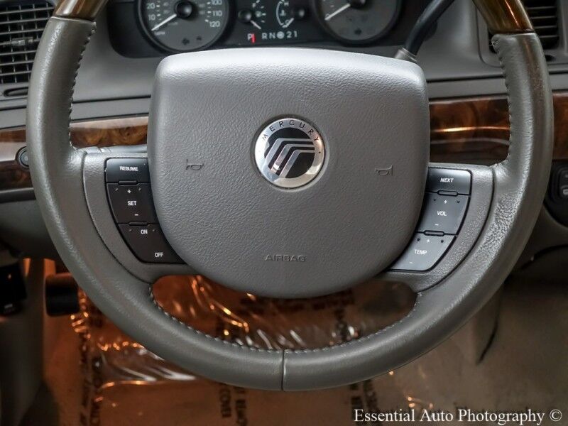 2010 Mercury Grand Marquis LS Willowbrook IL