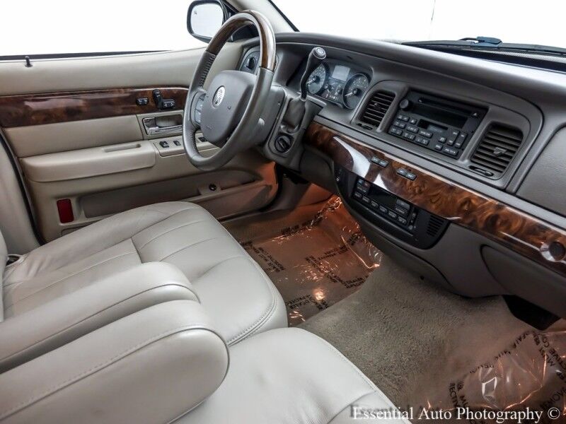 2010 Mercury Grand Marquis LS Willowbrook IL