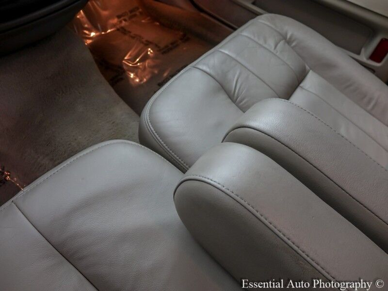 2010 Mercury Grand Marquis LS Willowbrook IL