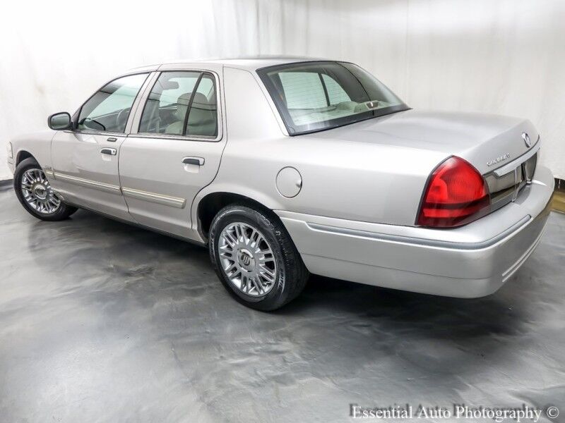 2010 Mercury Grand Marquis LS Willowbrook IL