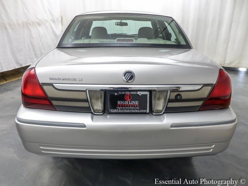 2010 Mercury Grand Marquis LS Willowbrook IL