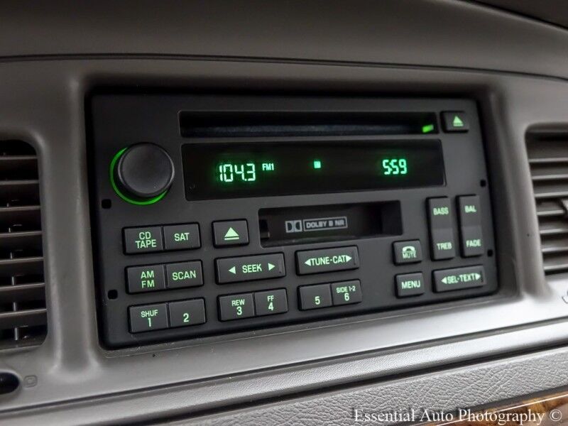 2010 Mercury Grand Marquis LS Willowbrook IL