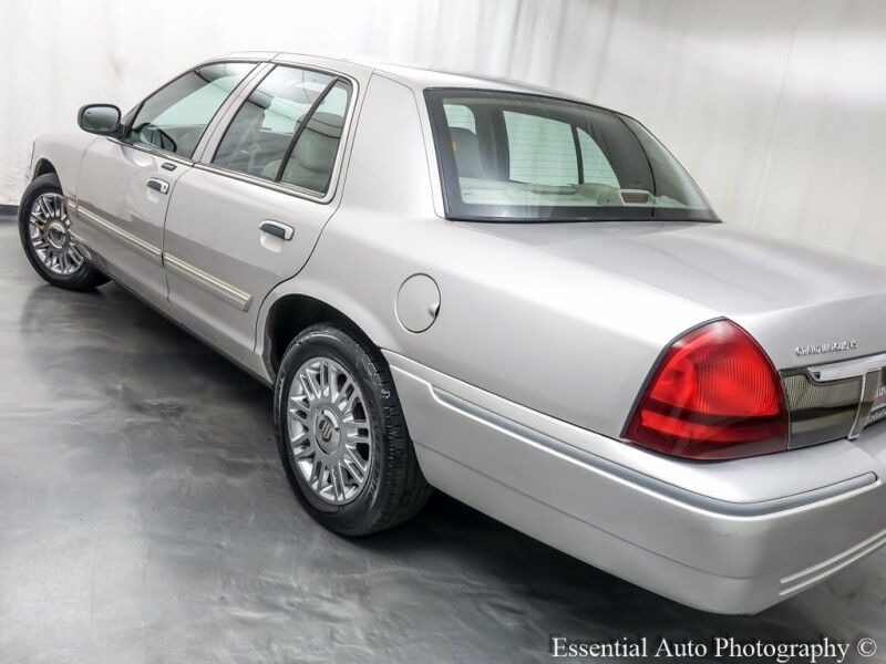 2010 Mercury Grand Marquis LS Willowbrook IL