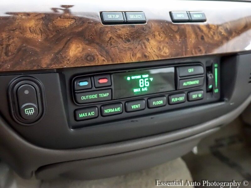 2010 Mercury Grand Marquis LS Willowbrook IL