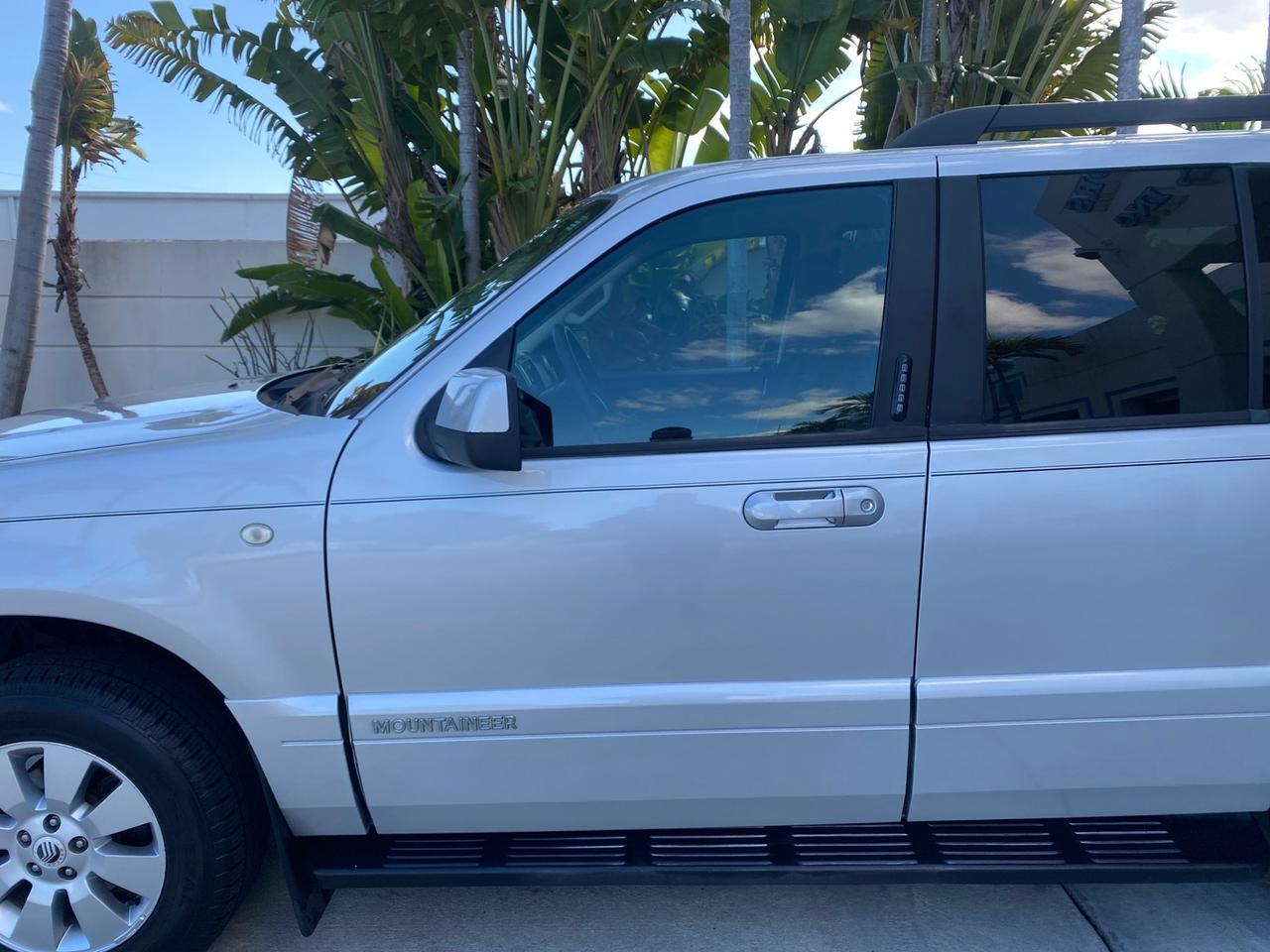 2010 Mercury Mountaineer 1 OWNER LOW MILES 78,753 Pompano Beach FL