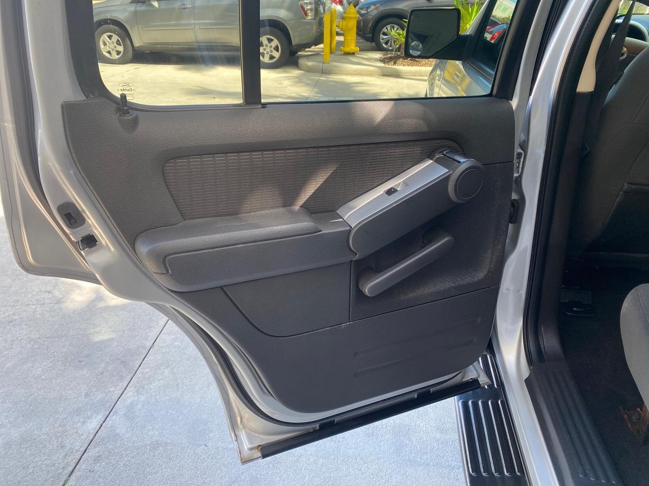 2010 Mercury Mountaineer 1 OWNER LOW MILES 78,753 Pompano Beach FL