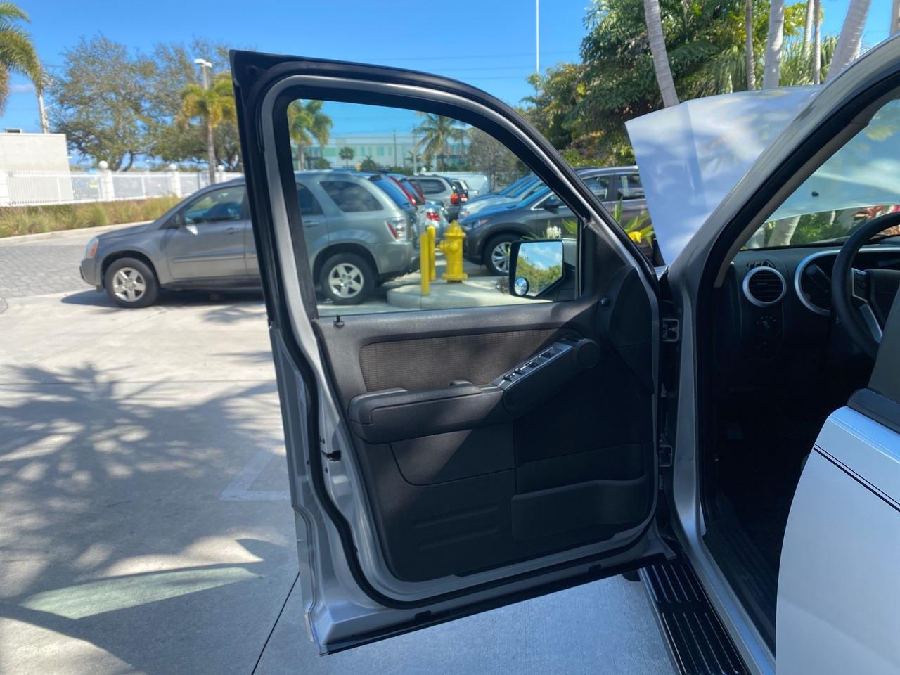 2010 Mercury Mountaineer 1 OWNER LOW MILES 78,753 Pompano Beach FL