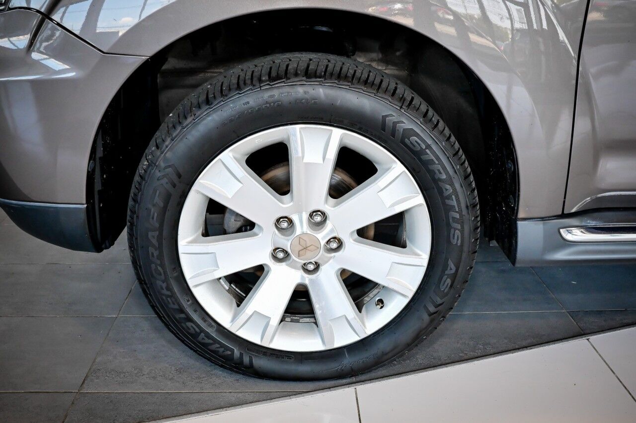 2010 Mitsubishi Outlander SE Springfield NJ
