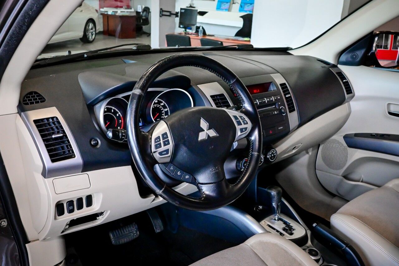 2010 Mitsubishi Outlander SE Springfield NJ