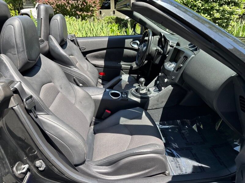 2010 Nissan 370Z Touring Roadster w/ Sport Package Arlington VA