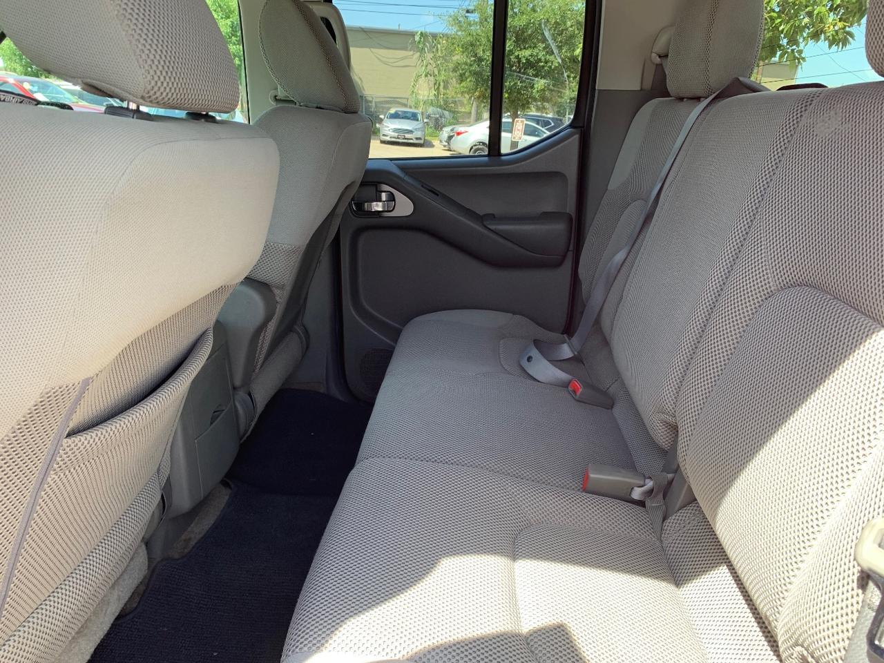 2010 Nissan Frontier SE Crew Cab 2WD Austin TX