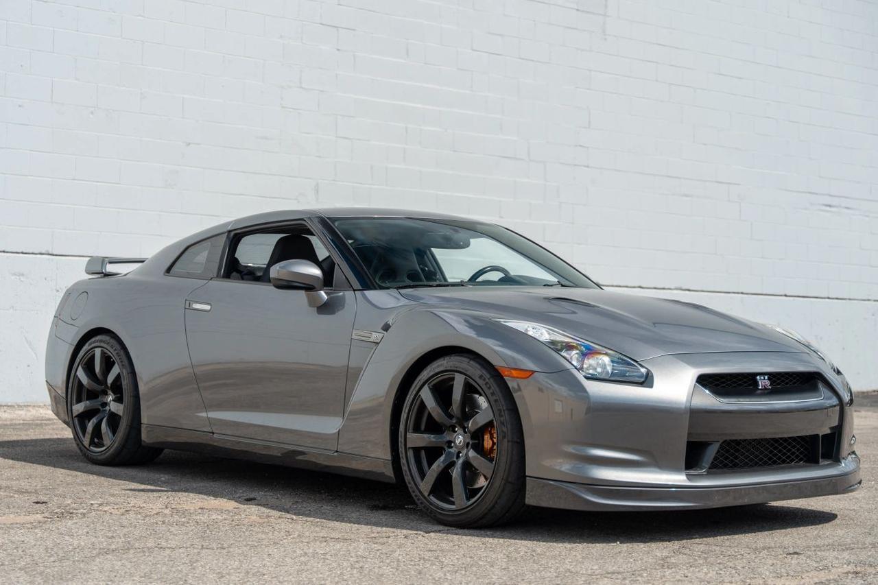 2010 Nissan GT-R Premium Coupe 2D St. Louis MO