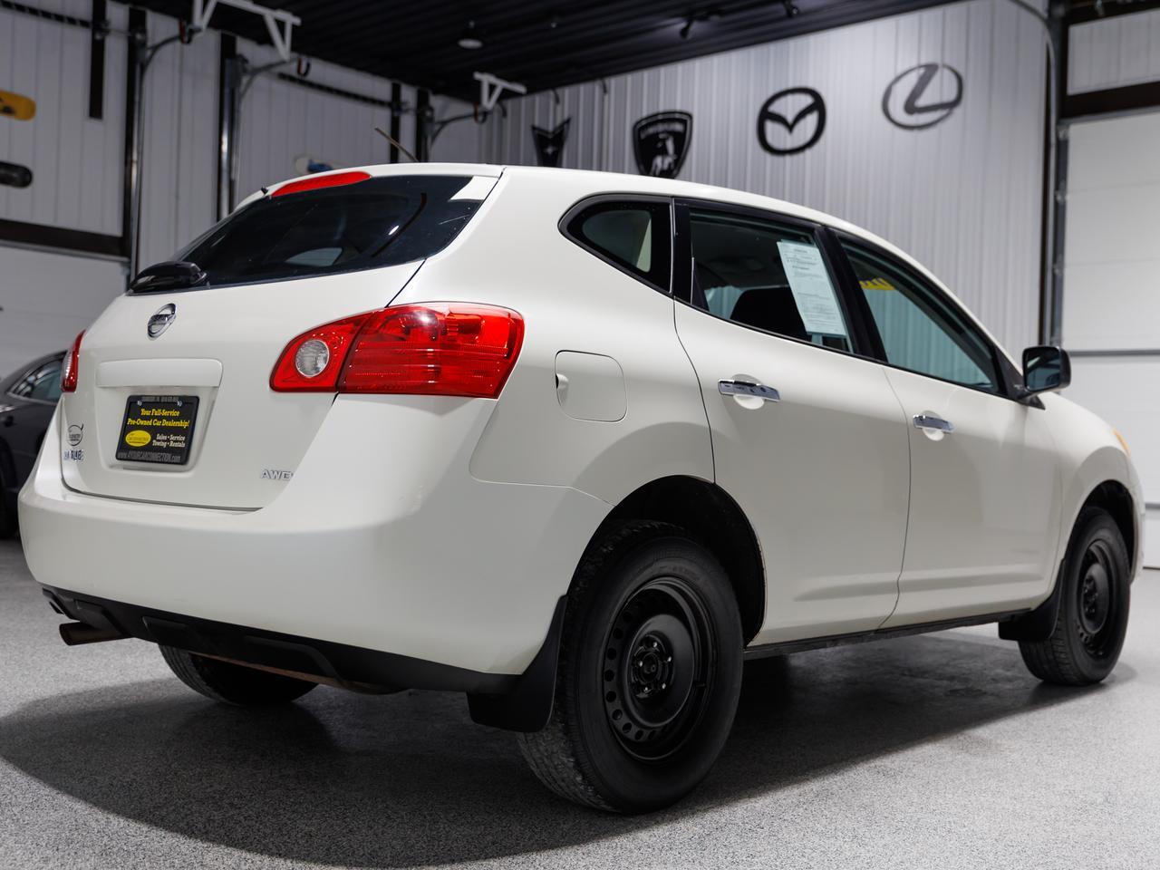 2010 Nissan Rogue S AWD photo 4