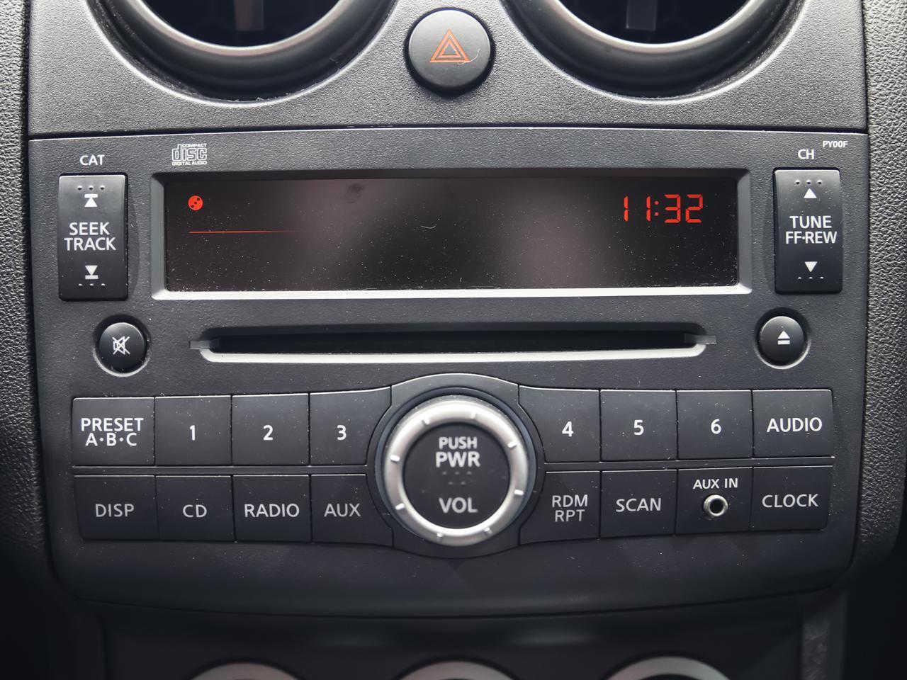 2010 Nissan Rogue S AWD photo 10