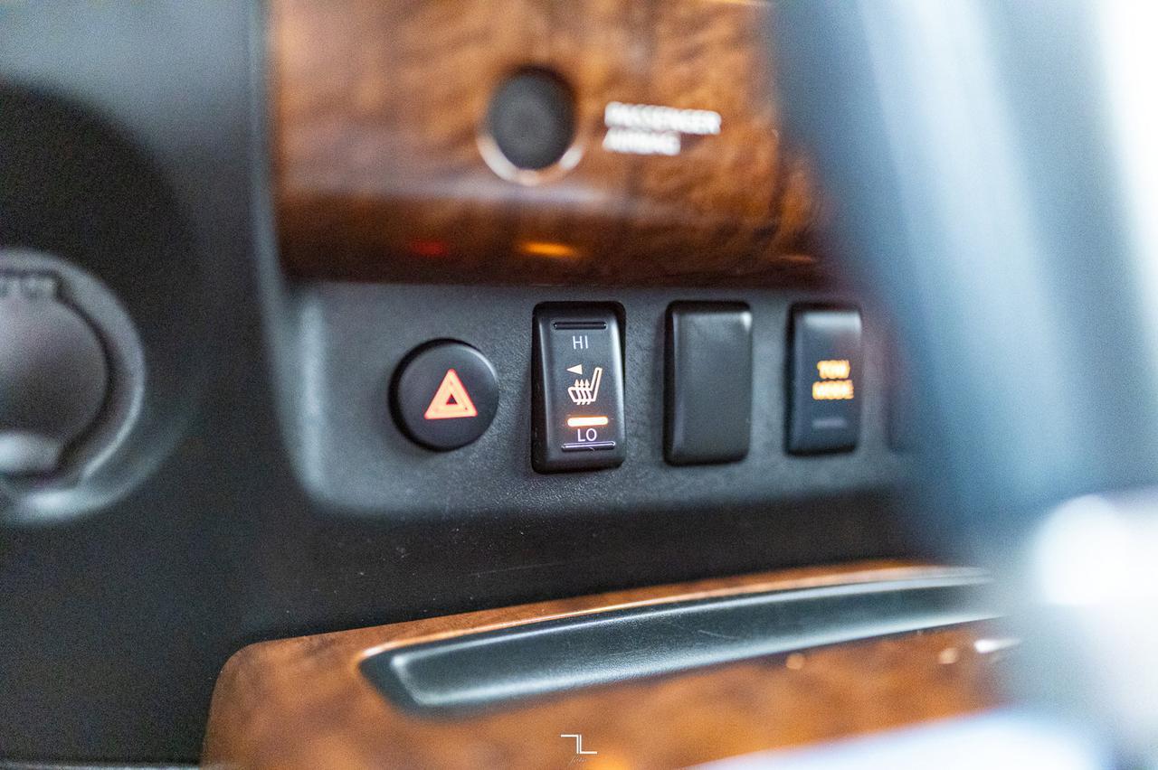 2010 Nissan Titan 4x4 Crew Cab LE Leather Roof Red Deer AB