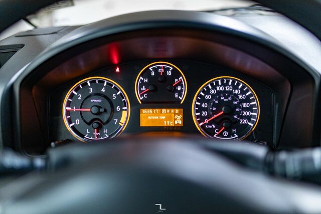 2010 Nissan Titan 4x4 Crew Cab LE Leather Roof Red Deer AB