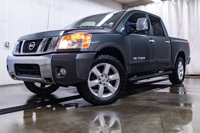2010 Nissan Titan 4x4 Crew Cab LE Leather Roof Red Deer AB