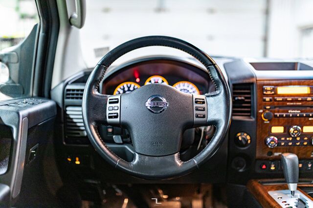 2010 Nissan Titan 4x4 Crew Cab LE Leather Roof Red Deer AB