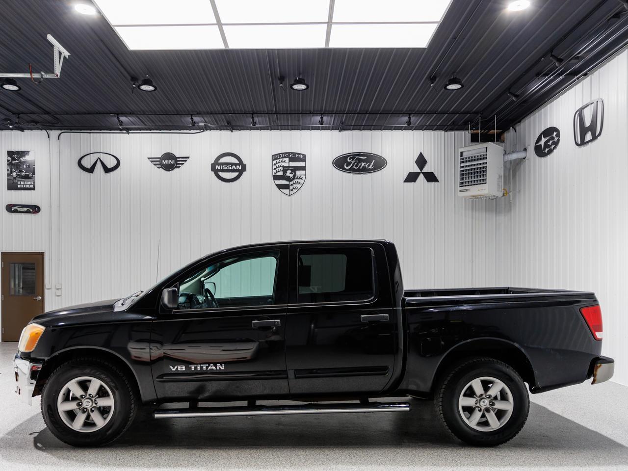 2010 Nissan Titan SE Crew Cab 4WD Cranberry PA