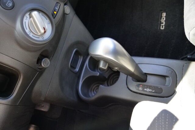 2010 Nissan cube 1.8 S / CD Player & AUX / White Pearl! High Point NC