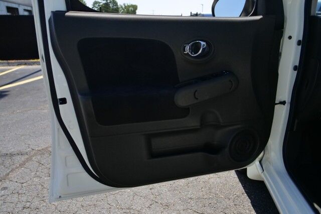 2010 Nissan cube 1.8 S / CD Player & AUX / White Pearl! High Point NC