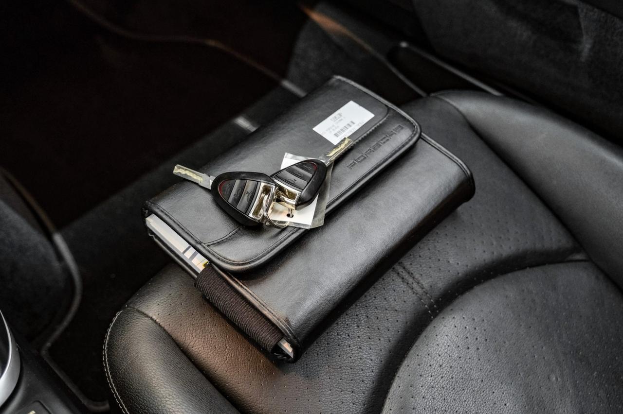 2010 Porsche Cayman S AUTOMATIC NAVIGATION LEATHER HEATED SEATS PADDLE SHIFTERS CRUISE CONTROL ALLOY WHEELS Carrollton TX