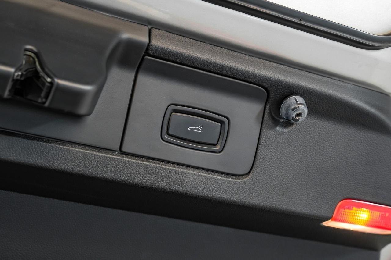 2010 Porsche Panamera S NAVIGATION SUNROOF LEATHER HEATED SEATS FRONT AND REAR PARKING SENSORS BLUETOOTH Carrollton TX