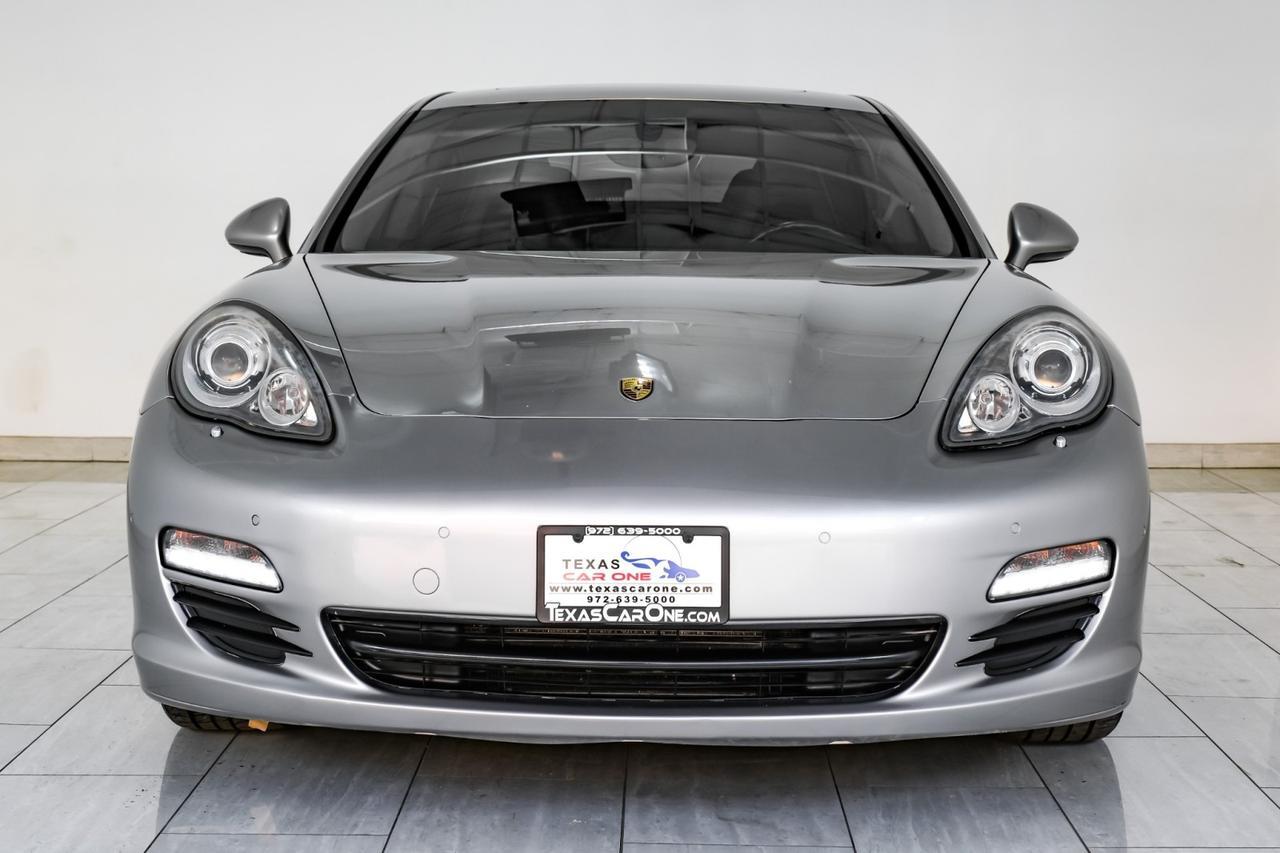 2010 Porsche Panamera S NAVIGATION SUNROOF LEATHER HEATED SEATS FRONT AND REAR PARKING SENSORS BLUETOOTH