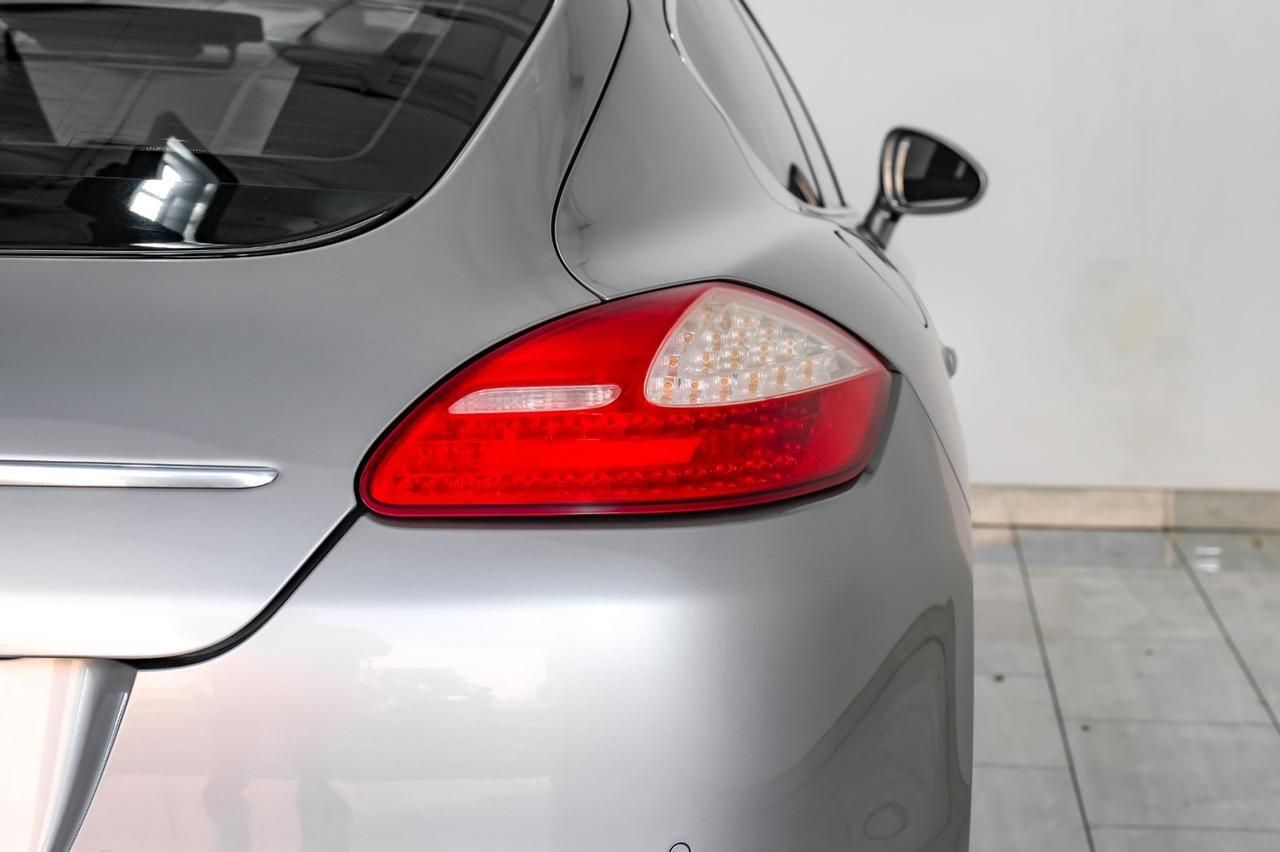 2010 Porsche Panamera S NAVIGATION SUNROOF LEATHER HEATED SEATS FRONT AND REAR PARKING SENSORS BLUETOOTH Carrollton TX