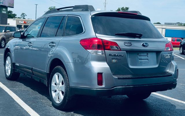 2010 Subaru Outback 2.5I Premium