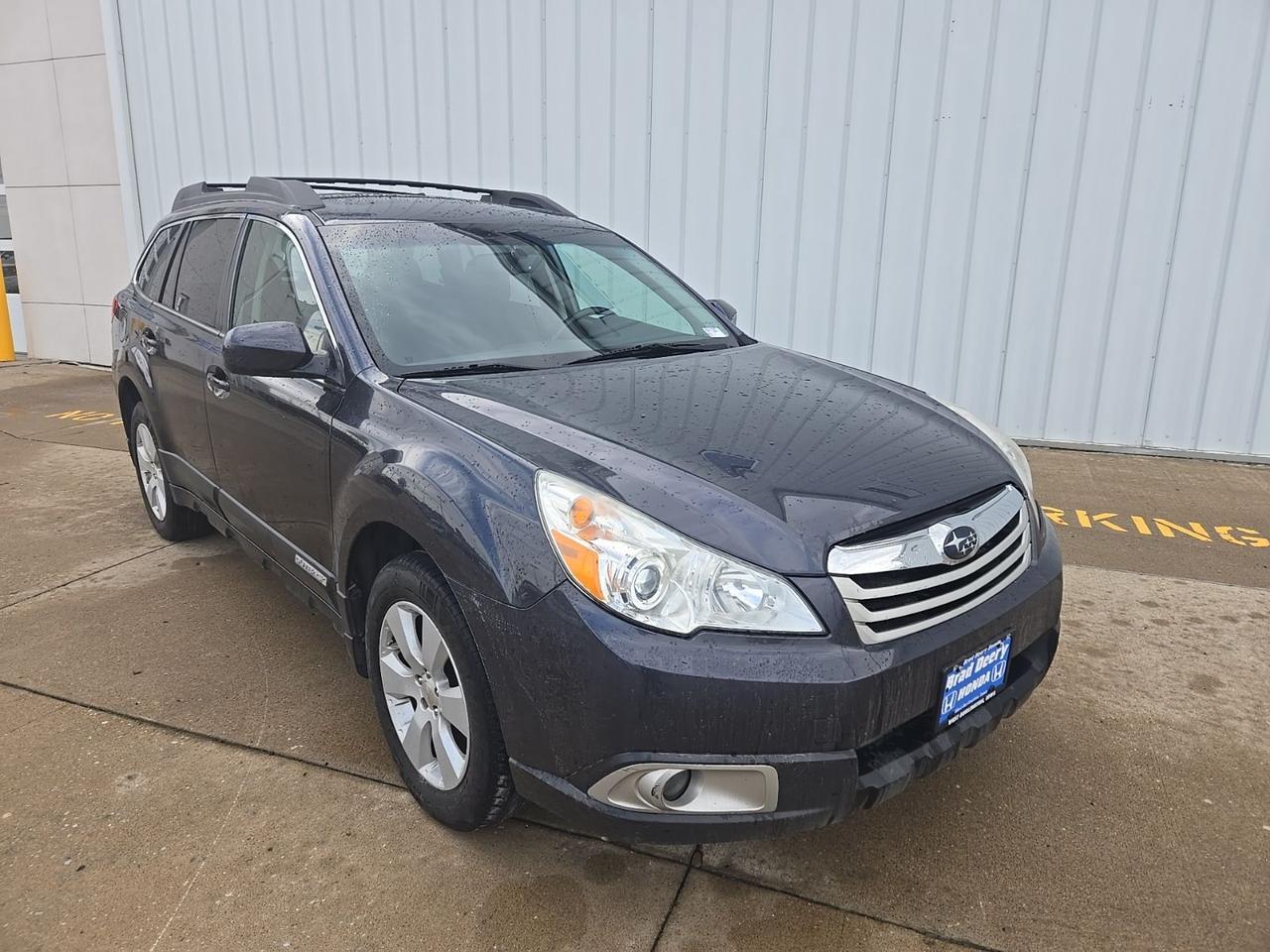 2010 Subaru Outback 2.5i Premium