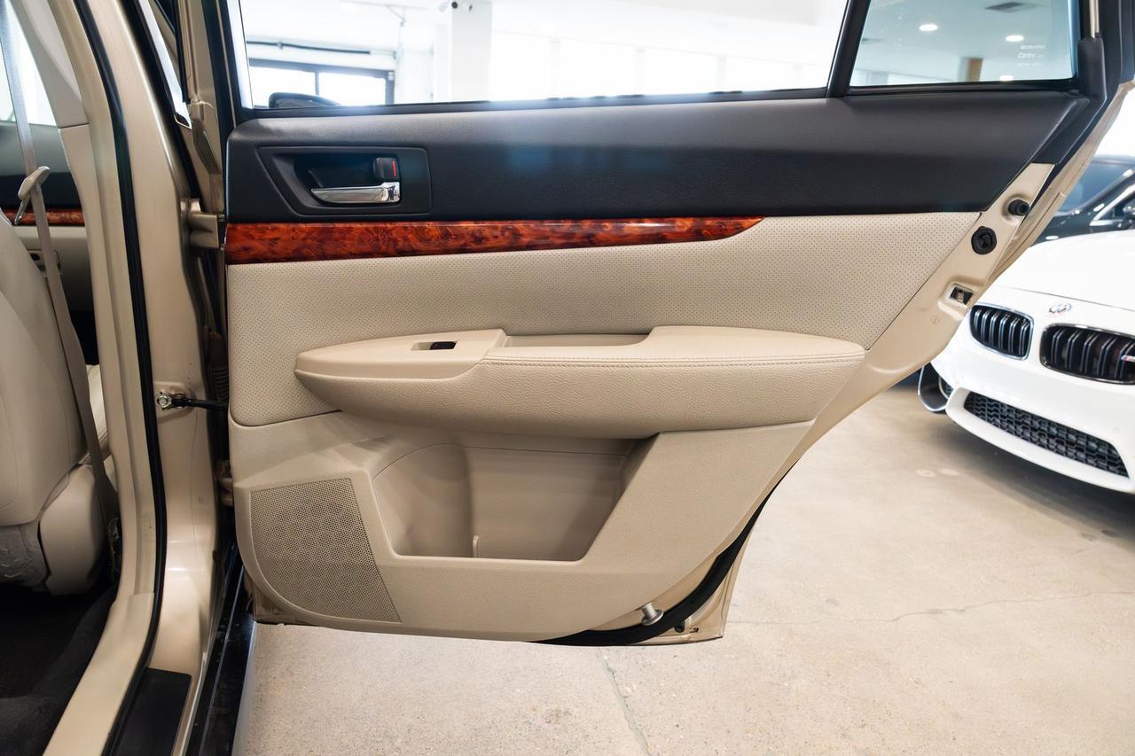 2010 Subaru Outback 3.6R Gladstone OR