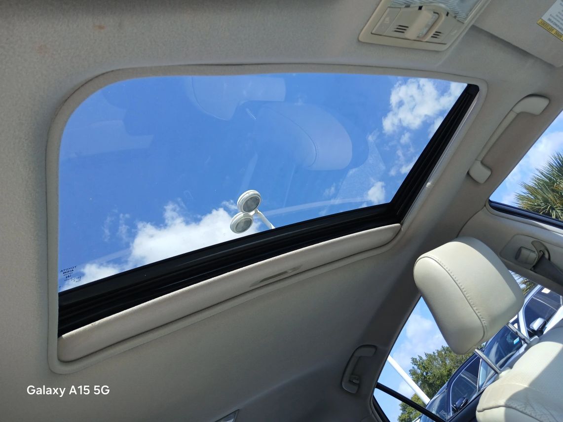 2010 Toyota Avalon Limited Sedan 4D Maitland FL