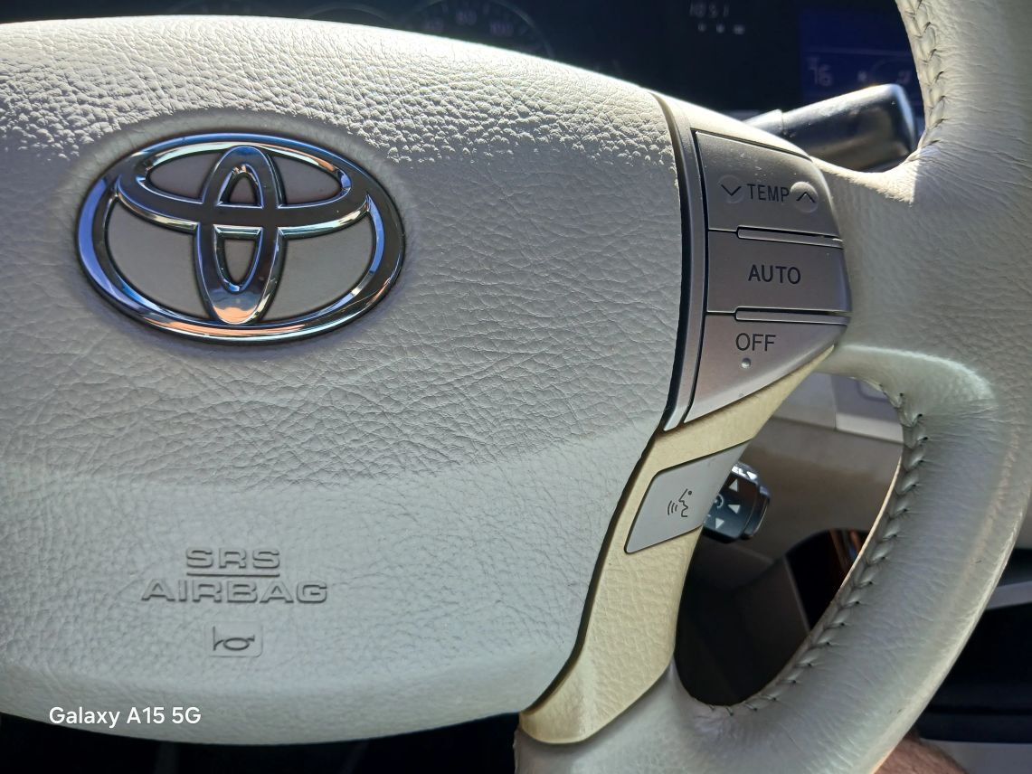 2010 Toyota Avalon Limited Sedan 4D Maitland FL