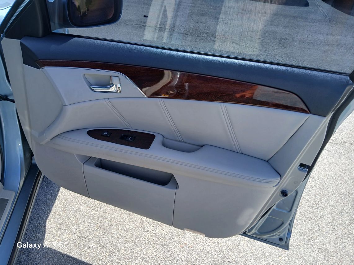 2010 Toyota Avalon Limited Sedan 4D Maitland FL