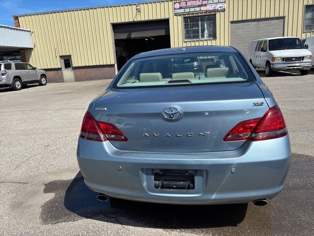 2010 Toyota Avalon XLS Cleveland OH