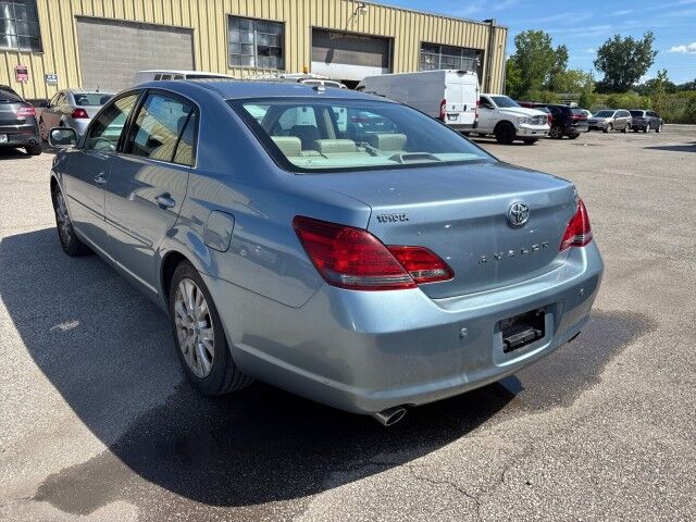 2010 Toyota Avalon XLS Cleveland OH