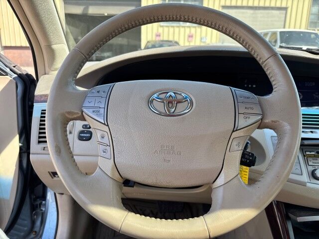 2010 Toyota Avalon XLS Cleveland OH