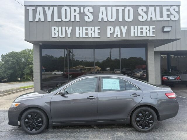 2010 Toyota Camry LE 6-Spd AT