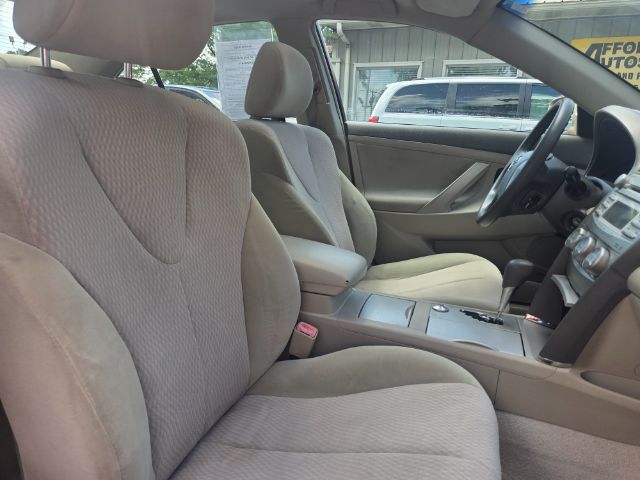 2010 Toyota Camry LE Elgin IL
