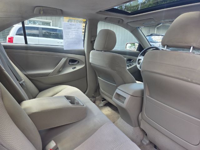2010 Toyota Camry LE Elgin IL