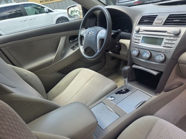 2010 Toyota Camry LE Elgin IL