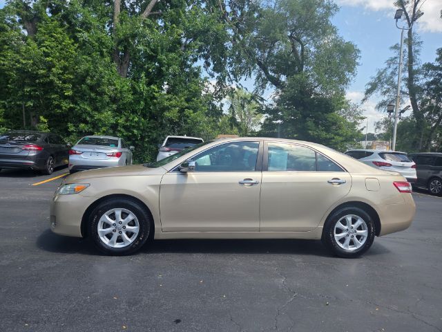 2010 Toyota Camry LE Elgin IL