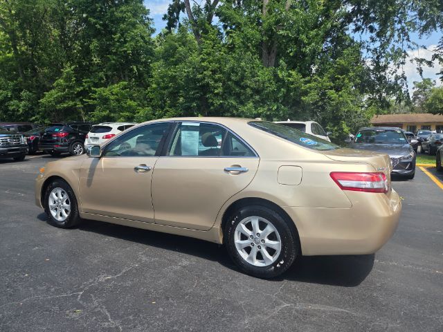 2010 Toyota Camry LE Elgin IL